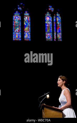 Actress and Global YouthAIDS ambassador Ashley Judd speaks during the BREAKTHROUGH: The Women, Faith, and Development Summit to End Global Poverty at the Washington National Cathedral in Washington on April 13, 2008. (UPI Photo/Patrick D. McDermott) Stock Photo