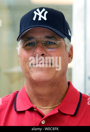 Former New York Yankees player Bucky Dent, left, and Pat Kelly embrace  during Yankees Old Timers Day at Yankee Stadium in New York, Sunday, July  1, 2012. (AP Photo/Kathy Willens Stock Photo 