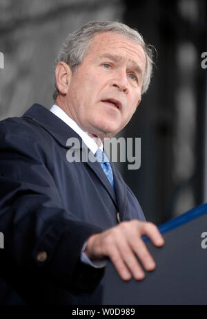 U.S. President George W. Bush delivers remarks at the ground breaking ceremony for the Martin Luther King Jr. National Memorial, in Washington on November 13, 2006. (UPI Photo/Kevin Dietsch) Stock Photo