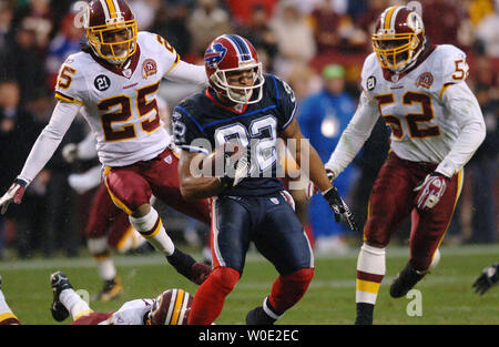 1 Dec 2002: Peerless Price of the Buffalo Bills during the Bills 38-21  victory over the Miami Dolphins at Ralph Wilson Stadium in Buffalo, NY.  Mandatory Credit: Jerome Davis/Icon SMI (Icon Sportswire