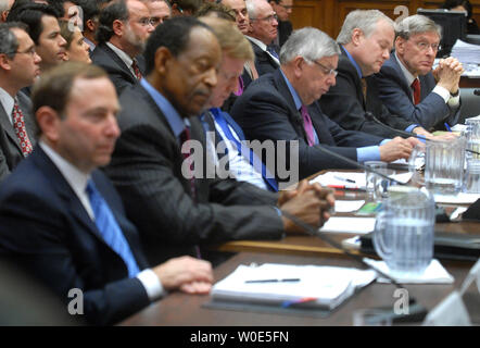 From right to left, Major League Baseball (MLB) Commissioner Bud Selig, MLB Players Association Executive Director Donald Fehr, National Basketball Association Commissioner David Stern, National Football Association Players Association Executive Director Gene Upshaw, NFL Commissioner Roger Goodel and National Hockey League Commissioner Gary Bettman testify before a House Energy and Commerce Committee hearing on Drugs in Sports in Washington on February 27, 2008. The committee heard testimony from various professional sporting leagues on the use of performance enhancing drugs. (UPI Photo/Kevin Stock Photo