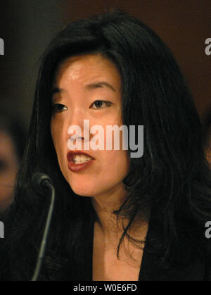 Michelle Rhee Parent D.C. Public Schools Chancellor Michelle Rhee speaks alongside parents ...