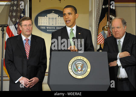 U.S. President Barack Obama urges passage of the budget during a statement in the Eisenhower Executive Office Building adjacent to the White House in Washington on March 17, 2009. With him are Sen. Kent Conrad, D-ND, (L) and Rep. John M. Spratt, Jr., D-SC.  (UPI Photo/Roger L. Wollenberg) Stock Photo