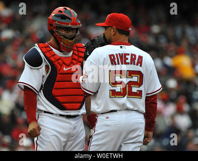 Mariano rivera on the mound hi-res stock photography and images