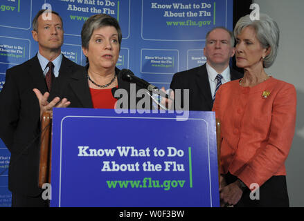 Gov. Martin O'Malley, D-MD, Secretary of Homeland Security Janet Napolitano, John O. Brennan, White House homeland security advisor, and Secretary of Health and Human Services Kathleen Sebelius participate in a news conference during the National Institute of Health's H1N1 Flu Preparedness Summit in Bethesda, Maryland, on July 9, 2009. Health leaders are predicting and preparing for a particularly bad flu season.  (UPI Photo/Roger L. Wollenberg) Stock Photo