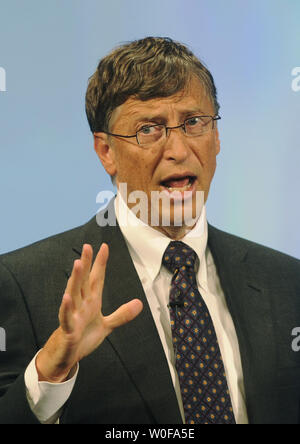 Bill Gates speaks to an audience gathered at the Sidney Harmen Hall in Washington on global health initiatives on October 27, 2009. Gates, who co-chairs the Bill and Melinda Gates Foundation, spoke about the Foundation's Living Proof Project, which reports on successful cases of U.S.-funded international health programs.  UPI/Alexis C. Glenn Stock Photo