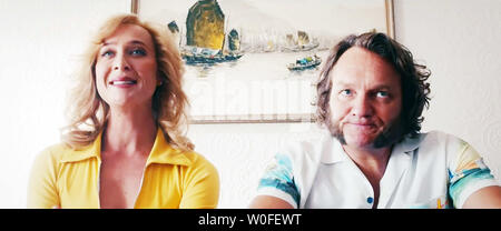 SWINGING SAFARI, from left: Asher Keddie, Guy Pearce, Julian McMahon