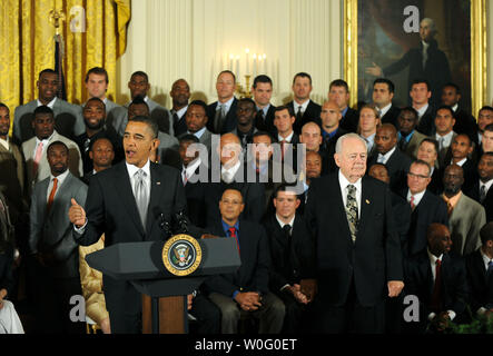 Obama welcomes Super Bowl champion Saints to White House