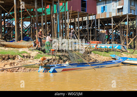 Kampong Phluk, Kompong Phluk, Kompong Pluk or Kampong Pluk a village built on stilts on Tonlé Sap Lake, near to Siem Reap, Cambodia, South East Asia Stock Photo