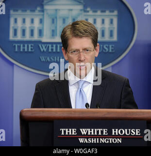 Press Secretary Jay Carney announces U.S. President Barack Obama's ...