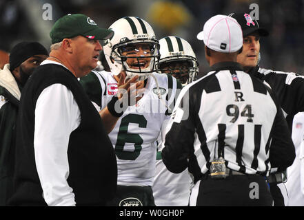 New York Jets quarterback Mike White celebrates after catching a two-point  conversion during th …