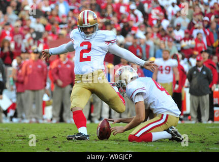 San Francisco 49ers kicker David Akers kicks a 20-yard field goal during the fourth quarter at FedEx Field in Landover, Maryland on November 6, 2011.  UPI/Kevin Dietsch Stock Photo
