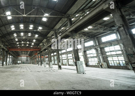 Empty floor in design factory
