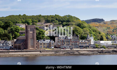 Coastline view of Oban, Argyll and Bute, Scotland, port and terminal for the CalMac car ferry across to the Isle of Mull Stock Photo