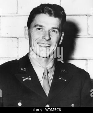 Ronald Reagan in the Army during World War II, mid 1940s Stock Photo ...