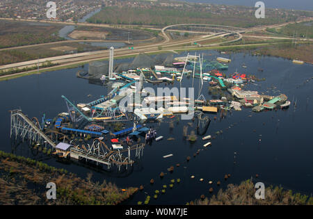 Six Flags Over Louisiana remains submerged two weeks after Hurricane Katrina caused levees to fail in New Orleans, LA on Sept. 14, 2005. (UPI/Photo/Bob McMillan/FEMA Photo) Stock Photo