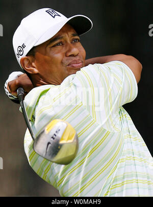 Professional golfer Tiger Woods, seen in this Junes 15, 2006 file photo at the 2006 U.S. Open in New York, has announced that he will host and play in a PGA tournament near the National Capitol, in Washington on March 7, 2007. The tournament, that is scheduled the week of July 2-8, will offer a purse of six million dollars and will benefit the Tiger Woods Foundation. (UPI Photo/John Angelillo/File) Stock Photo