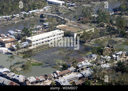 extensive flooding aerial damage bangladesh southern alamy reveals sidr cyclone result over