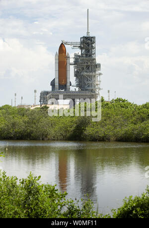 The space shuttle Endeavour is seen at launch pad 39A at NASA's Kennedy Space Center in Cape Canaveral, Florida on Saturday, July 11, 2009.  NASA is hopeful that Endeavour will launch with the crew of STS-127 on Sunday.     (UPI Photo/Bill Ingalls/NASA) Stock Photo
