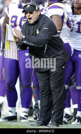 Minnesota Vikings' Interim Head Coach Leslie Frazier Speaks To Members ...