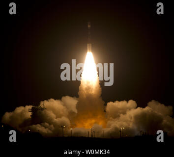 A Delta II rocket launches with the NPOESS Preparatory Project (NPP) spacecraft payload from Space Launch Complex 2 at Vandenberg Air Force Base, California. on Friday, October 28, 2011. NPP is the first NASA satellite mission to address the challenge of acquiring a wide range of land, ocean, and atmospheric measurements for Earth system science while simultaneously preparing to address operational requirements for weather forecasting.    UPI/Bill Ingalls/NASA Stock Photo