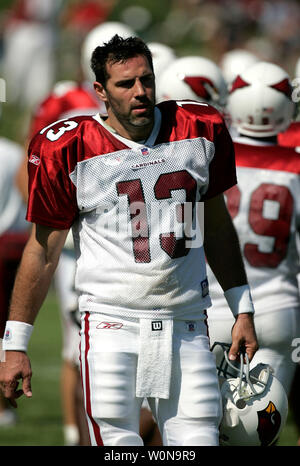 Arizona Cardinals' Kurt Warner throws a pass against the Indianapolis Colts  in the fourth quarter of an NFL football game Sunday, Sept. 27, 2009 in  Glendale, Ariz. The Colts defeated the Cardinals