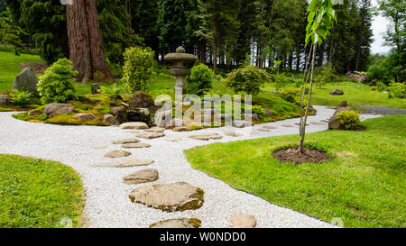 View of the dry garden at the new Japanese Garden at Cowden in Dollar, Clackmannanshire, Scotland, UK Stock Photo