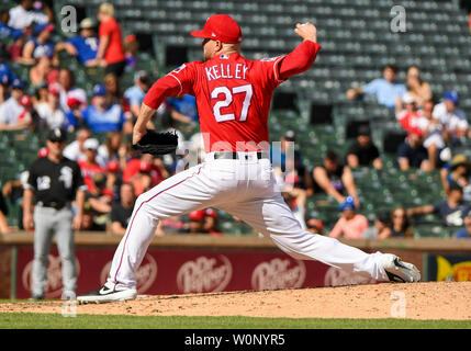 Texas Rangers pitcher Shawn Kelley is doused by Nomar Mazara and ...