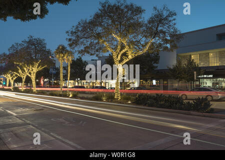 Image showing South Lake Ave in Pasadena, California. The South Lake District includes premier shopping, dining, and financial business. Stock Photo