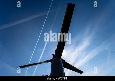T406 Engine Turboshaft engine Rolls-Royce T406 of the V/STOL military transport ...