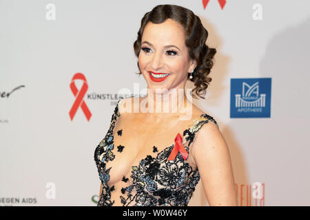 Sharon Brauner during the Artists Against Aids Gala (Kuenstler gegen Aids Gala) at Stage Theater des Westens on November 19, 2018 in Berlin, Germany. Stock Photo