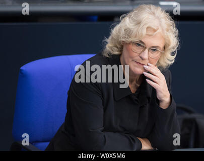 Berlin, Deutschland. 27th June, 2019. Christine LAMBRECHT (SPD), new Federal Minister of Justice and Consumer Protection. 107th plenary session in the German Bundestag in Berlin, Germany on 27.06.2019. | Usage worldwide Credit: dpa/Alamy Live News Stock Photo