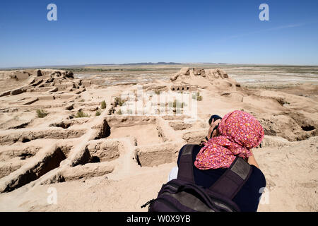 File:Armature dune yourte (Khorezm, Ouzbékistan) (6859416536).jpg -  Wikipedia