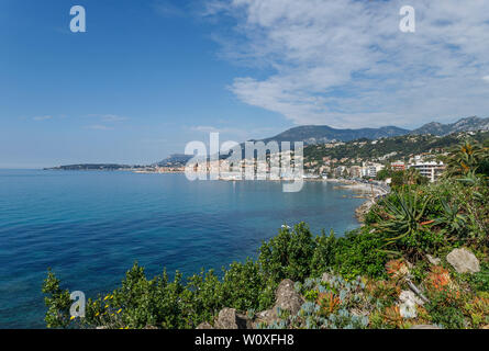 France, Alpes Maritimes, Menton, view on the city from the jardin Maria Serena (Maria Serena Garden)  // France, Alpes-Maritimes (06), Menton, vue sur Stock Photo