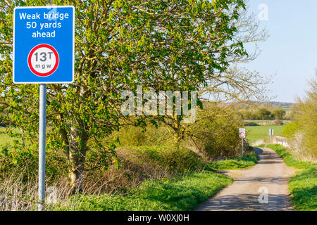 weak bridge 7 5 tonnes mgw weight restriction road sign and road ...