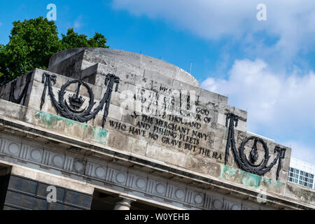 TRINITY SQUARE, LONDON:  The First World War section of the Tower Hill Memorial commemorating Mercantile Marine casualties Stock Photo