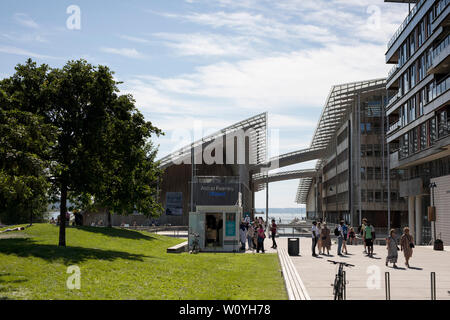 The Astrup Fearnley Museum of Modern Art on the Strandpromenaden in Tjuvholmen, Oslo, Norway. The architect is Renzo Piano. Stock Photo