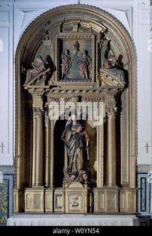 IGLESIA - RETABLO DE LA INMACULADA - 1633. Author: JUAN MARTINEZ MONTAÑES. Location: MUSEO DE BELLAS ARTES-CONVENTO DE LA MERCED CALZAD. Sevilla. Seville. SPAIN. VIRGIN MARY. INMACULADA CONCEPCION. Stock Photo