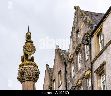 Worn sandstone unicorn Mercat of Market Cross, Broad Street, Stirling Old Town, Scotland, UK Stock Photo