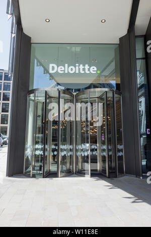 Deloitte LLP, Hill House, Little New Street, London, EC4, UK Stock Photo