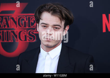 SANTA MONICA, LOS ANGELES, CALIFORNIA, USA - JUNE 28: Actor Charlie Heaton arrives at the World Premiere Of Netflix's 'Stranger Things' Season 3 held at Santa Monica High School on June 28, 2019 in Santa Monica, Los Angeles, California, United States. (Photo by Xavier Collin/Image Press Agency) Stock Photo