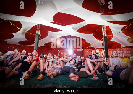 Glastonbury, UK. Saturday, 29 June, 2019. Audience members during a screening of a film at Pilton Palais Cinema on Day 4 (Saturday) of the 2019 Glastonbury Festival at Worthy Farm in Somerset. Photo: Roger Garfield/Alamy Live News Stock Photo