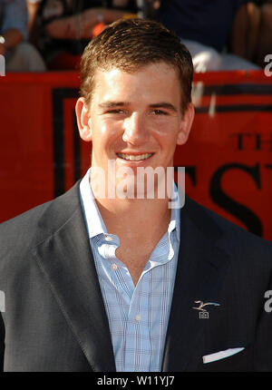 Eli manning and wife hi-res stock photography and images - Alamy