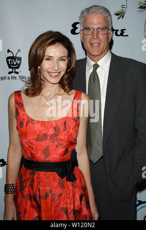 Ted Danson and Mary Steenburgen Oceana's 2008 Partners Award Gala at a ...