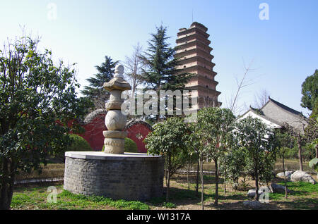 Ancient architecture of Xiangji Temple in Xi'an Stock Photo