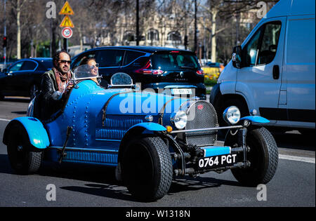 Street fahsion during the Paris Fashion Week. (Photo by Mauro Del Signore / Pacific Press) Stock Photo