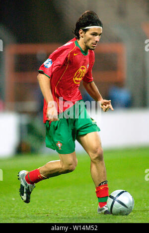 Ruhrstadion Bochum Germany 5.6.2004, Football: UEFA Under 21 European Championships, Italy (blue) vs Portugal (red) ---- Danny (POR) Stock Photo