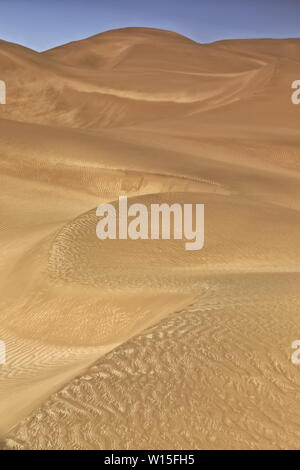 Shifting sand dunes-Takla Makan Desert. Yutian Keriya county-Xinjiang Uyghur region-China-0244 Stock Photo