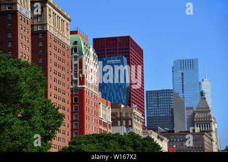 Chicago, Illinois, USA. The venerable facades of buildings along South Michigan Avenue accentuated by modern, dynamic and colorful skyscrapers. Stock Photo