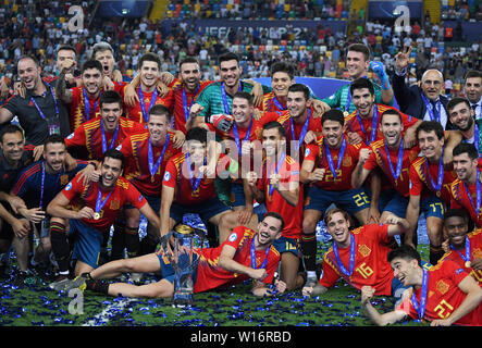 Udine, Italy. 30th June, 2019. Players of Spain celebrate after the 2019 UEFA European Under-21 Championship Final between Spain and Germany in Udine, Italy, June 30, 2019. Spain won 2-1. Credit: Alberto Lingria/Xinhua/Alamy Live News Stock Photo